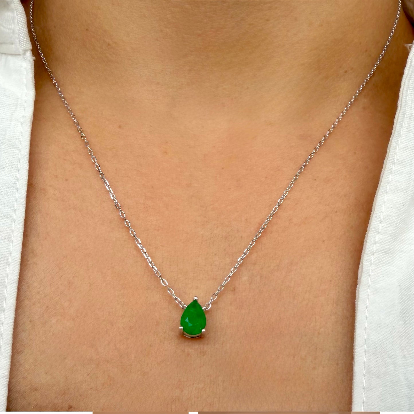 Cadena Esmeralda de Laboratorio Gota Pequeña Plata Esterlina 925 Rodinada