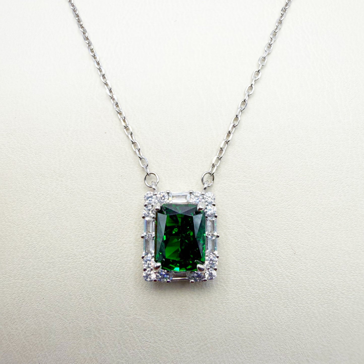 Cadena Circón Esmerlada Rectangular Plata Esterlina 925 Rodinada