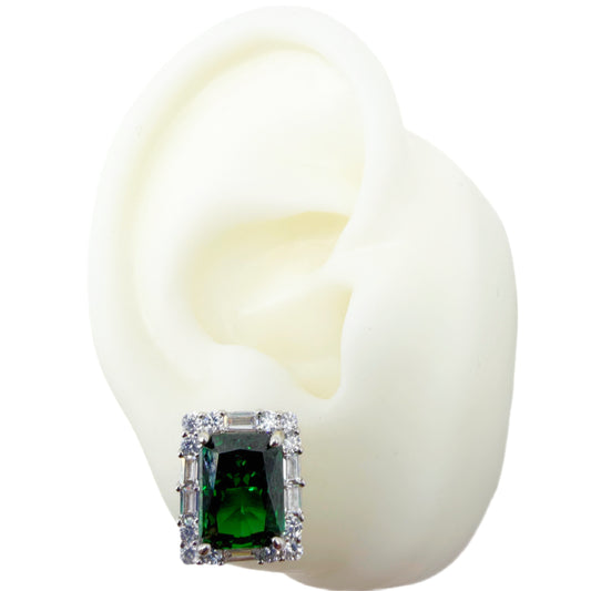 Aretes en Plata Esterlina 925 Rodinada con Circón Rectangular Color Esmeralda