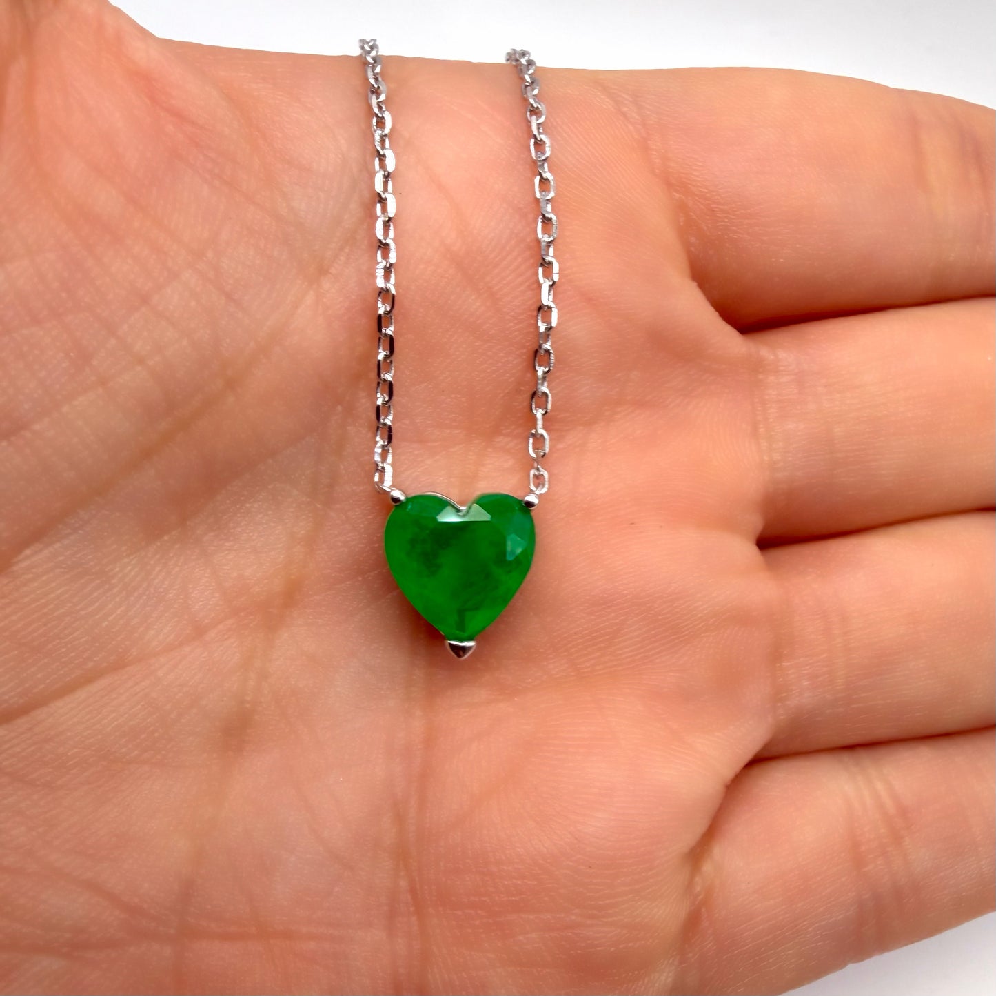 Cadena Esmeralda de Laboratorio Corazón Grande